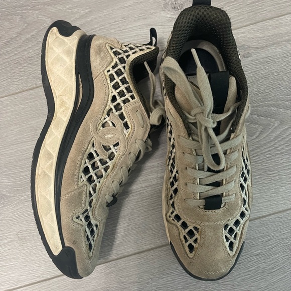 Chanel 2021 interlocking CC logo sneakers - Picture 1 of 3